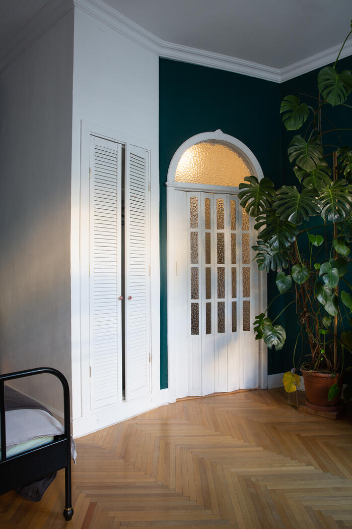 Вход и гардеробный шкаф